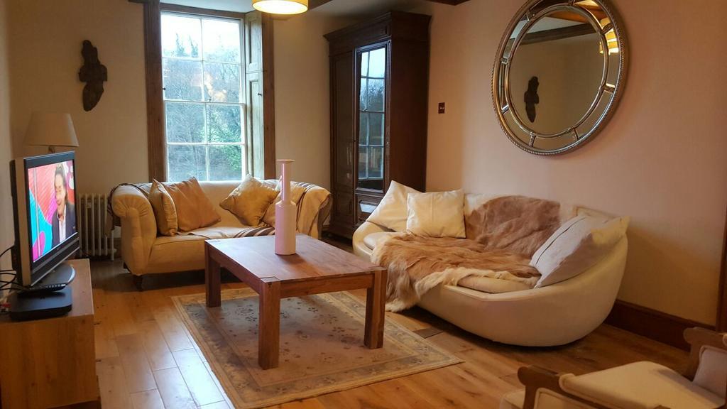 Grigshot Apartment Страуд Екстериор снимка